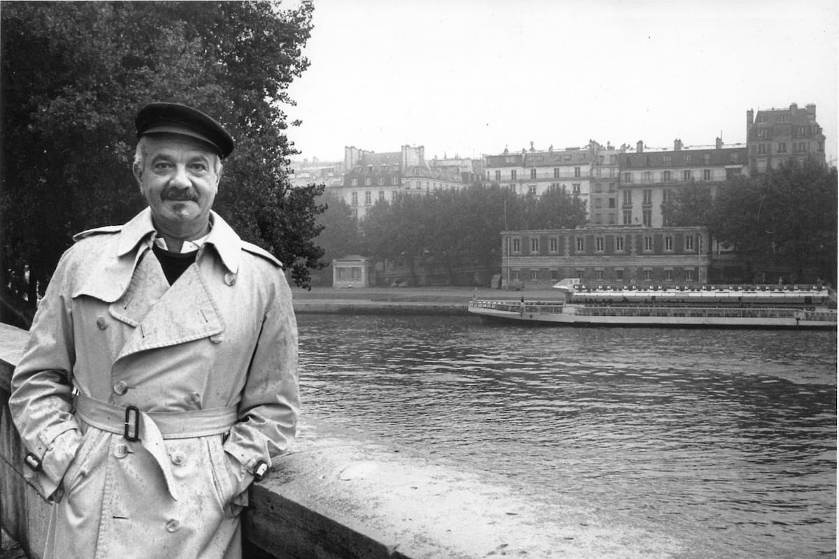 Astor Piazzolla, a orillas del ?Sena, un paisaje tan melancólico como su música, en 1980
