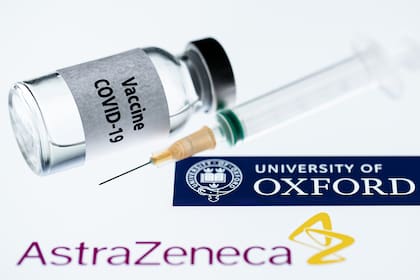 AstraZeneca anunció hoy que la vacuna que desarrolló junto a la Universidad de Oxford alcanzó una tasa de éxito de hasta un 90%