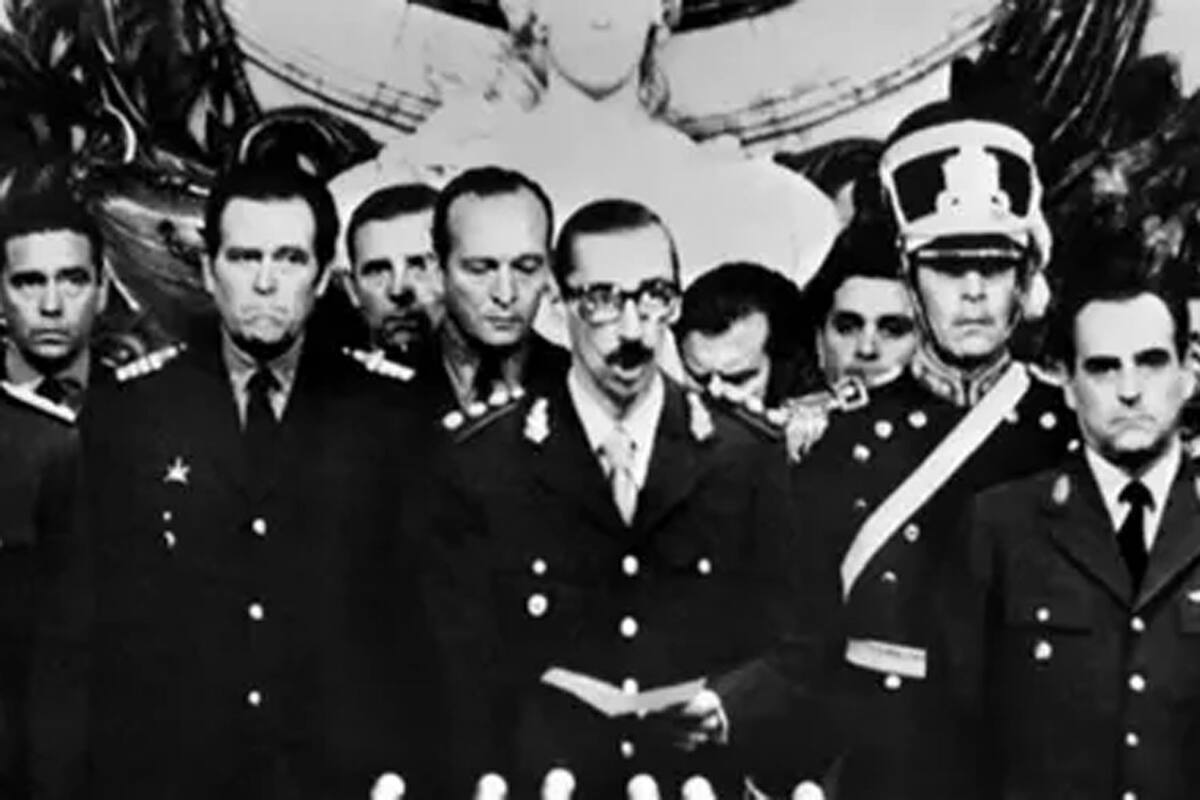Asunción de Rafael Videla como presidente de facto