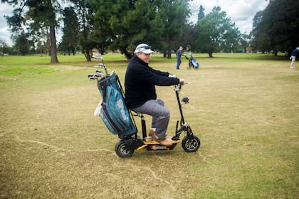 Asustados por las demandas, la mayoría de los clubes de golf han optado por no dejar entrar más a los caddies,