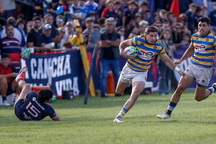 Ataca Sebastián Cancelliere, wing de Hindú; Erre mostró virtudes en el juego pero también indisciplina, que le costó 20 minutos de expulsión frente a Buenos Aires Cricket & Rugby en el Top 14 de URBA.
.
