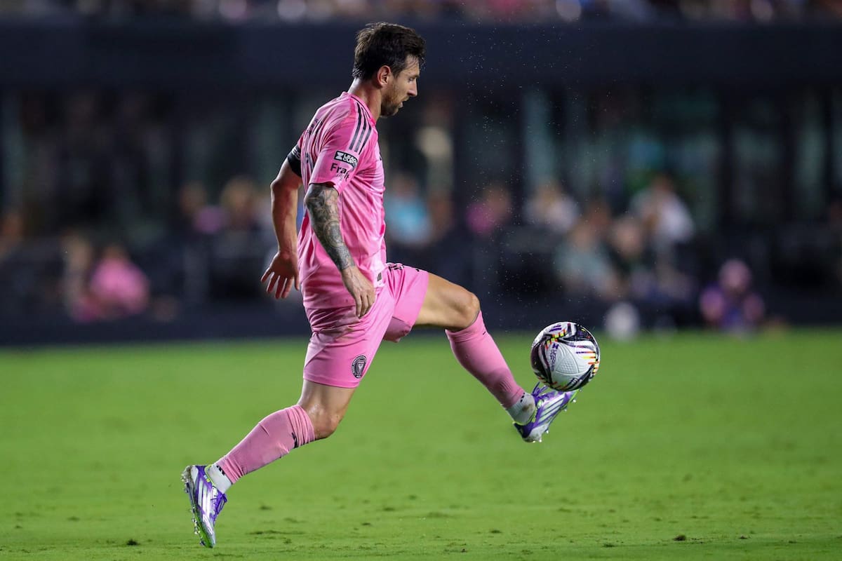 Atada: cuando Lionel Messi está como en el desenlace de Inter Miami 3 vs. Orlando City 1, hay poco que puedan hacer contra él los defensores en el fútbol de Estados Unidos.