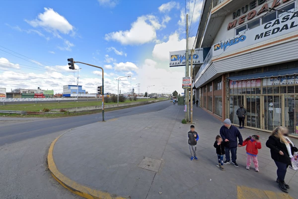 Atalco y Ruta 3, en González Catán, donde una agente de la policía bonaerense mató a un motochorro que intentó asaltar a dos personas que esperaban el colectivo