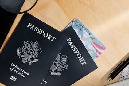 Atallah nació en el extranjero, pero se naturalizó estadounidense; eso no evitó que fuera retenido por agentes de CBP en la frontera