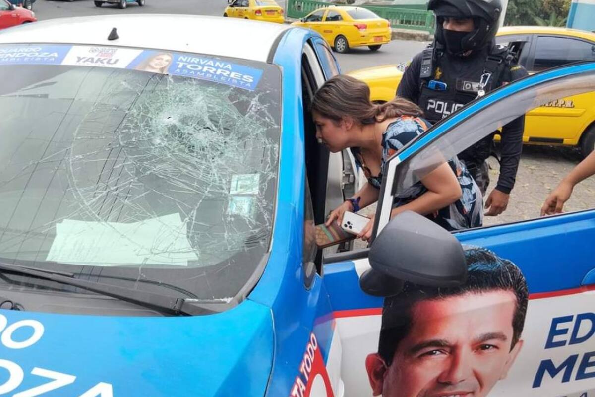 Ataque a la candidata ecuatoriana Estefany Puente
@LaSuprema961