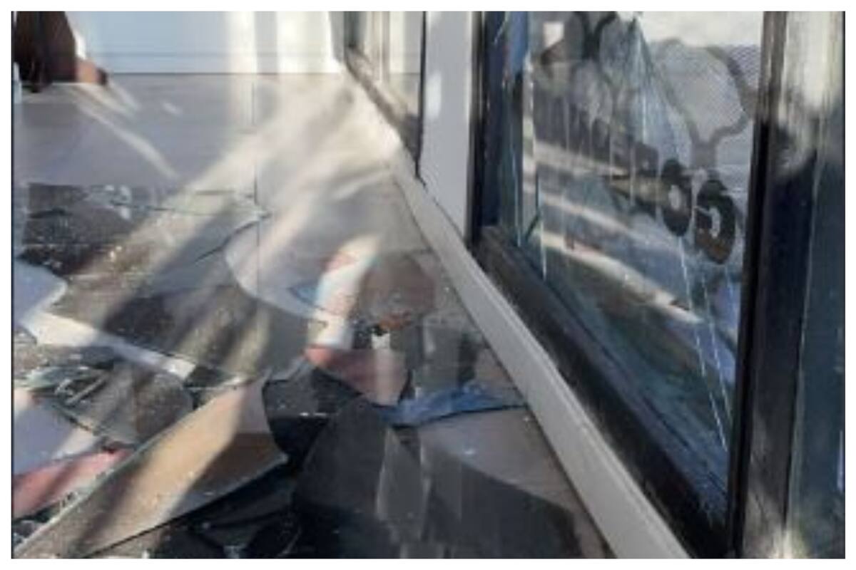 Ataque contra un local del partido Pro en Quilmes.