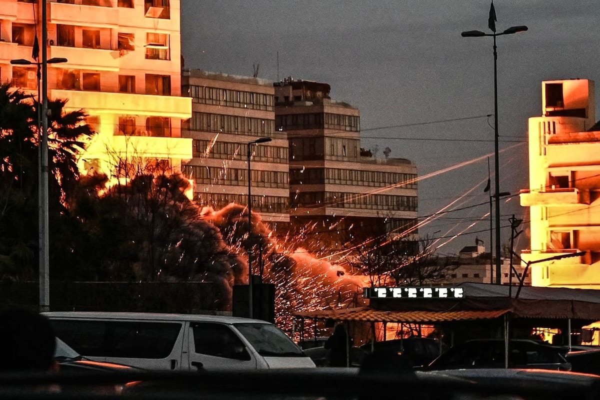 Ataque en un edificio en Beirut (Foto AFP)
