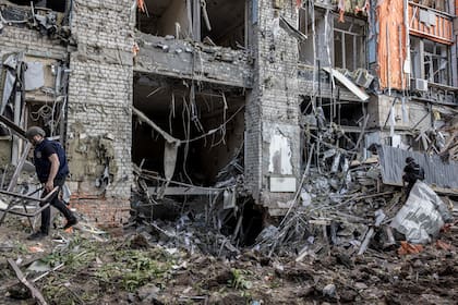 Ataques rusos en la región de Kharkiv. (Finbarr O’Reilly/The New York Times)