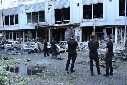 Ataques rusos en Ucrania matan a un niño y hieren a 24 antes de conversaciones de paz directas