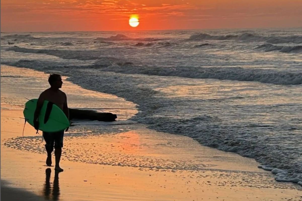 Atardecer perfecto en Surfside Beach, Texas