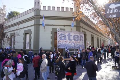 ATEN repudia la rapidez con la que se trató la ley.