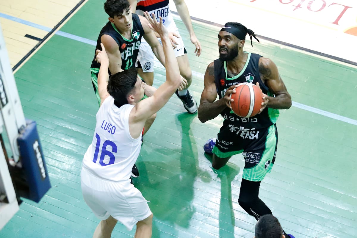 Atenas ganó el tercer partido de local y puso la serie por la permanencia 2 a 1 a favor de San Lorenzo