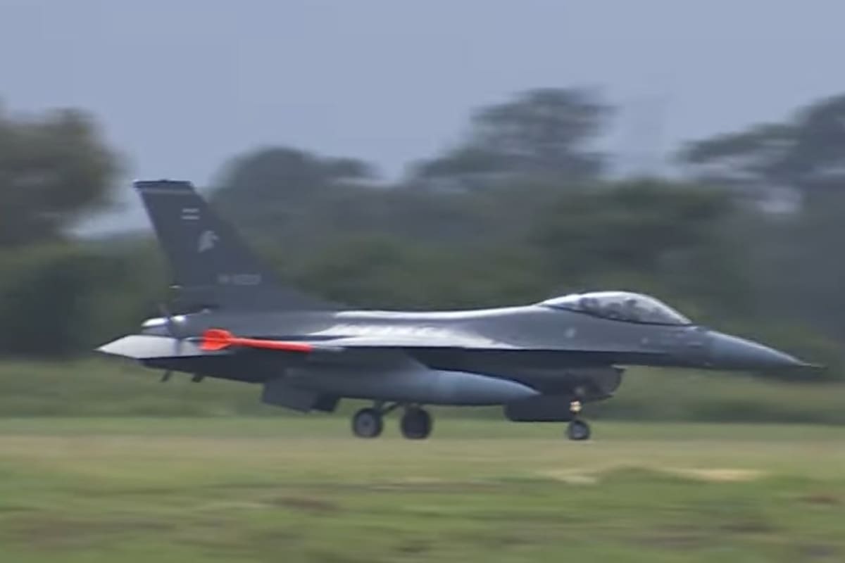 Aterrizaje del primer F-16 en Río Cuarto