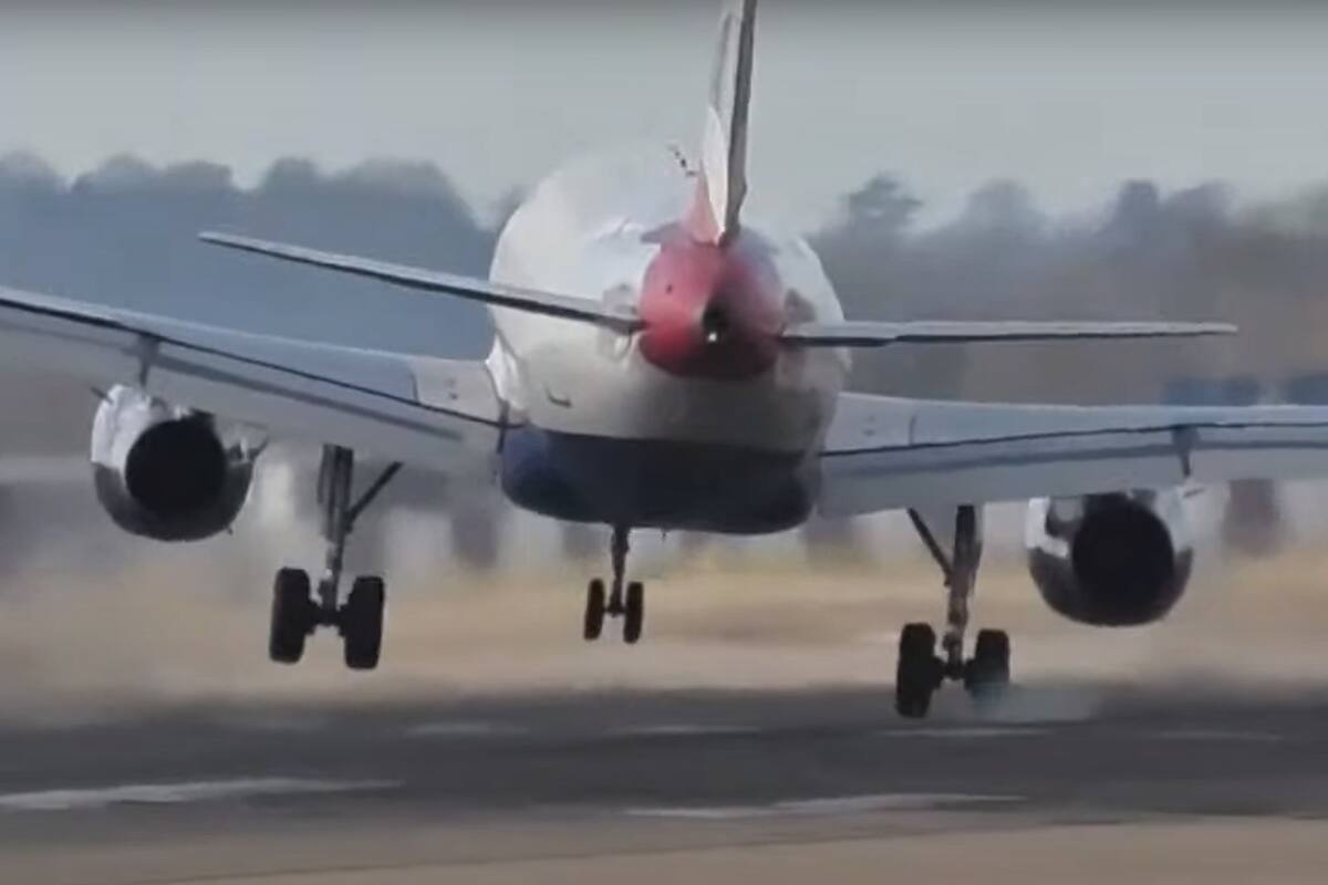 Aterrizajes con viento en el aeropuerto de Heathrow, en Londres
