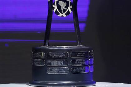 Atlético Mineiro, con susto, y la U de Chile, sin misterios, entran a octavos de Sudamericana