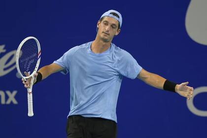 Atmane se mostró confuso tras conocer la decisión del juez de silla, pero no le quedó otra opción que acatarla