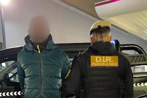 Arrestaron a un senegalés que tiene 25 causas penales y lleva tobillera electrónica por violencia de género