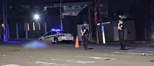 Atropelló y mató a un hombre en silla de ruedas que pedía dinero en un semáforo