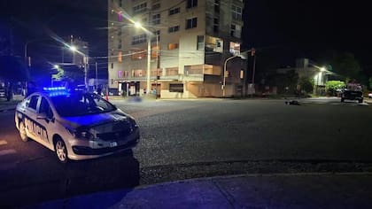 Atropelló y mató a un hombre en silla de ruedas que pedía dinero en un semáforo: “Aceleró más y se fue”.
