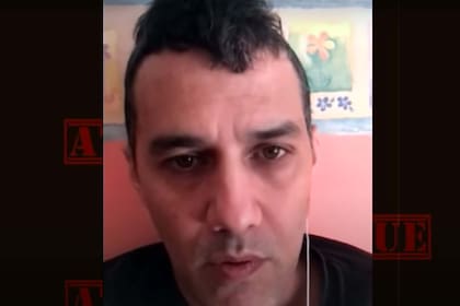 Ciro Pertusi y el resto de los integrantes de aquella formación de Attaque repasan la historia del disco en el documental El cielo puede esperar. 30 años, dirigido por Nicolás de los Santos
