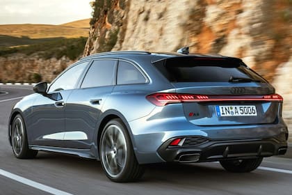 audi-a5-avant-2024