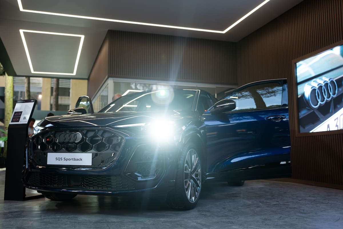 Audi SQ5 Sportback: la máxima expresión de deportividad en un SUV. Su diseño atlético, combinado con un motor V6 de 367 CV con suspensión neumática y detalles exclusivos, lo posicionan como un modelo referente en su segmento.