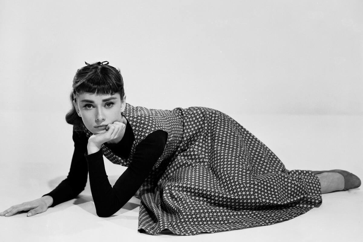 Audrey Hepburn en una foto promocional de Sabrina (1954), de Billy Wilder