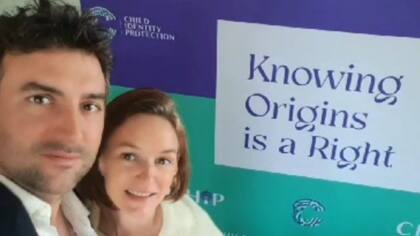 Audrey y Arthur han hecho campaña por el derecho a conocer los propios orígenes.
