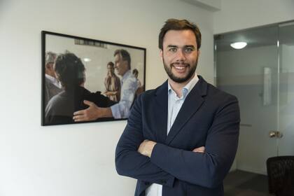 Augusto Ardiles: "Los gritos de Milei para decir que la dolarización no tiene costos, o que va a cortar las transferencias a las provincias nos van a costar 80% de pobres, una confiscación de depósitos en dólares y una licuación fenomenal del salario de las personas"