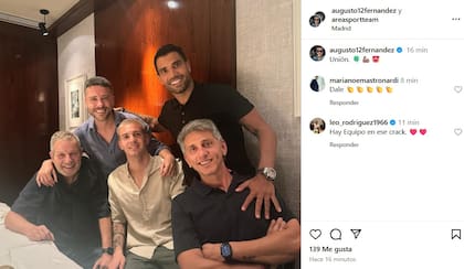 Augusto Fernández, exjugador de River y Vélez, estuvo presente en el cumpleaños de Mastantuono