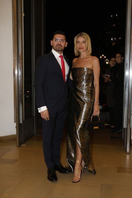 Augusto Marini y Angie Landaburu, con un vestido de Evangelina Bomparola