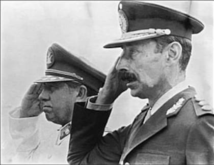 Augusto Pinochet, uno de los mentores del proyecto, junto a Jorge Rafael Videla, en 1978