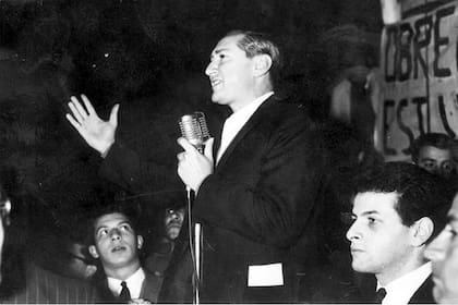 Augusto Timoteo Vandor, líder sindical que en los años 60 llegó a proponer un "peronismo sin Perón"