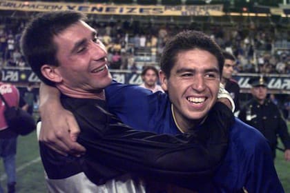 Aun amigo de Palermo, Abbondanzieri mantiene un correcto vínculo con Riquelme, ex compañero; "Román está en el camino correcto como dirigente. Estoy sorprendido de las cosas que está haciendo", lo elogió.