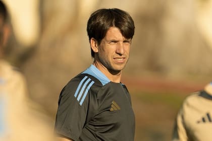 Aún sin varias figuras en el plantel, Diego Placente logró armar un equipo competitivo
