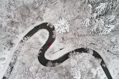 Aunque a consecuencia del cambio climático las olas de frío son cada vez más infrecuentes y se haya producido un descenso de los registros de temperaturas frías como consecuencia del calentamiento global, los registros fríos y la nieve seguirán formando parte de los patrones meteorológicos habituales en el invierno del hemisferio norte.