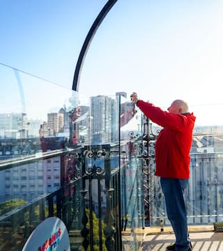 Fuera del radar turístico: cómo son las visitas para descubrir el skyline porteño