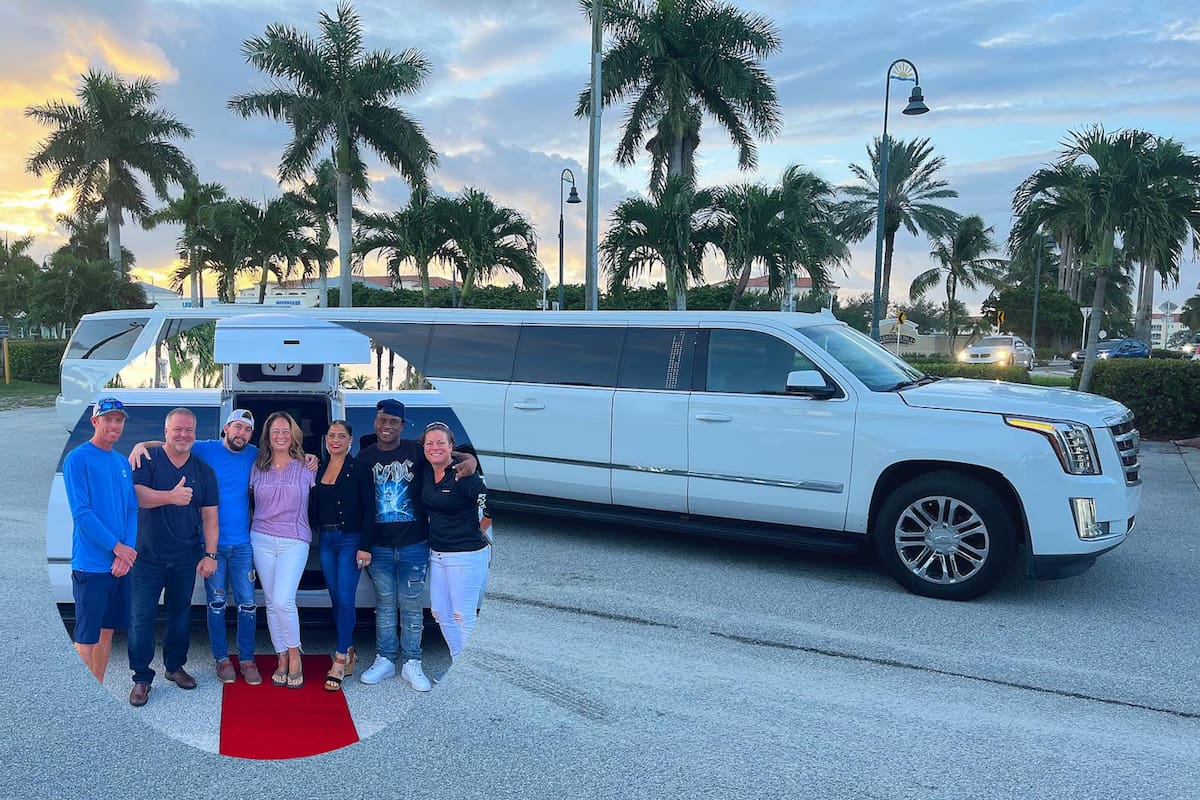 Aunque dividieron el premio, el grupo de trabajo también acordó darse el lujo de un paseo en limusina