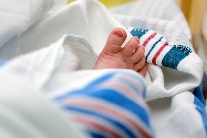 Aunque el mayor riesgo se concentra en menores de 6 meses, una proporción significativa de internaciones ocurre en bebés más grandes, hasta el primer año de vida