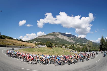 Aunque el Tour de Francia está entre las pruebas más atractivas del deporte, todavía parece no haber alcanzado un desarrollo para dar un salto cualitativo en el mercado.