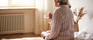 Cuántas horas debe dormir una persona después de los 60 años