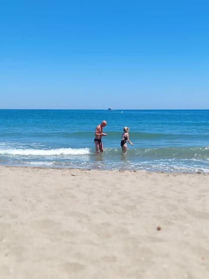 Aunque España los enamoró por sus paisajes, en junio de 2025 debieron volver a su país de origen para no perderlo todo
