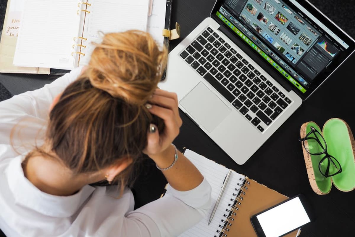 Aunque la lectura y el subrayado de textos son una parte importante del aprendizaje, no suelen ser suficientes (Foto: PEXELS)