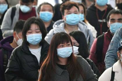 Aunque las epidemias han surgido a lo largo de la historia, pareciera que ahora están ocurriendo con más frecuencia