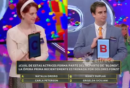 Aunque las preguntas a los participantes no revisten una dificultad extrema, Los 8 escalones de los tres millones es una saludable apuesta por el conocimiento, una rara avis en la TV actual