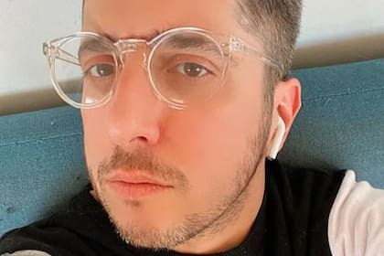 Aunque no figura su tarea personal entre los trabajos destacados por los socios de Aptra, Jey Mammon podría concurrir a la ceremonia de los Martín Fierro por ser conductor de un ciclo nominado