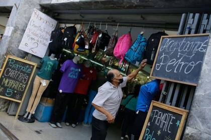 Aunque no logró aceptación universal, sí hubo muchos comercios que aceptaban el petro como medio de pago.