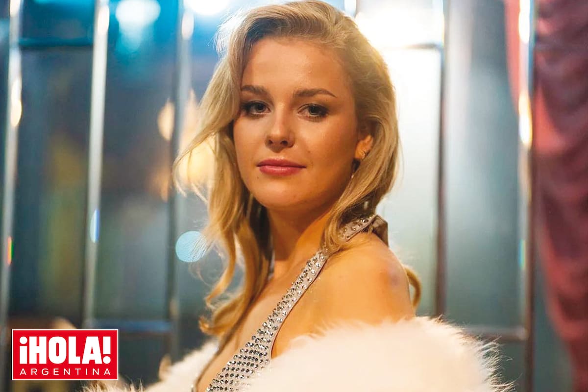 Aunque suele pasar inadvertida para la gente y la prensa, ha estado muy cerca de los Windsor en todos los momentos importantes de los últimos veinte años.