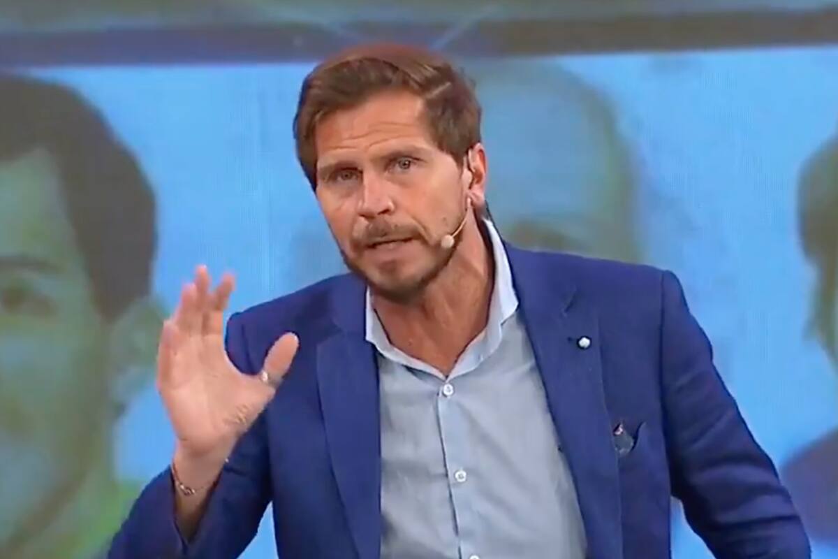 Aunque un posible cruce superclásico entre River y Boca se podría dar solo en la final de la Copa Libertadores, Sebastián Vignolo imaginó y relato el triunfo de ambos equipos en el torneo