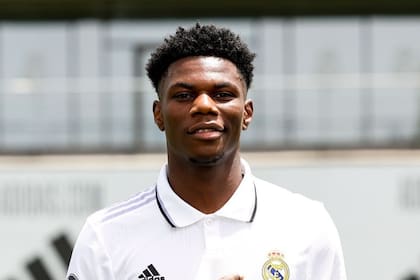 Aurélien Tchouaméni es nuevo jugador del Real Madrid y se animó a cantar el "Hala Madrid